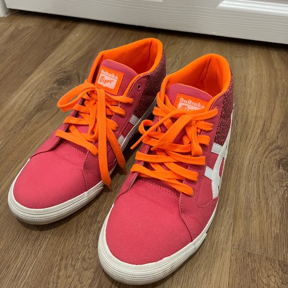 Asics Onitsuka Tiger Shoes - Picture 3 of 5